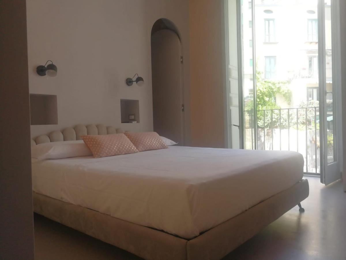 Luciani 33 Luxury Rooms Салерно Екстериор снимка